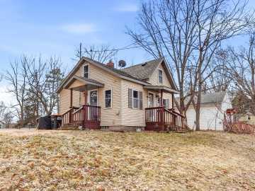 Whitehall, WI: 18251 Clarke Street