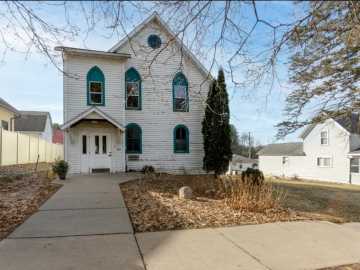 Glenwood City, WI: 127 Pine Street