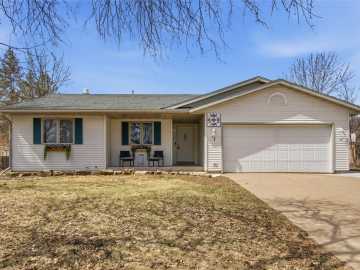 Menomonie, WI: 411 21st NE Street