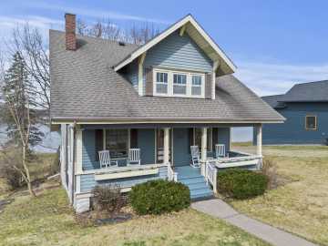 Cumberland, WI: 1515 3rd Avenue