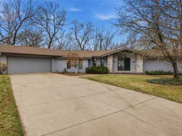 Eau Claire, WI: 4322 Woodridge Drive