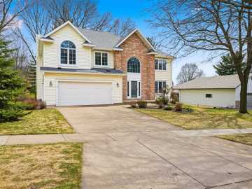 Altoona, WI: 1011 Thompson Drive