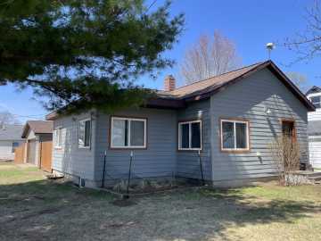 Menomonie, WI: 1819 9th E Street
