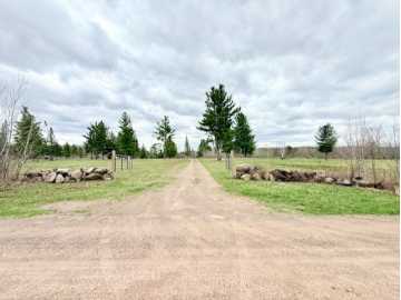Couderay, WI: 12655 W Atherton Road