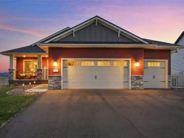 Fall Creek, WI: 903 S White Street