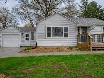 Strum, WI: 414 4th S Avenue