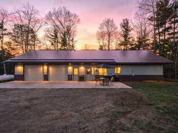 Webster, WI: 25573 N Dam Road