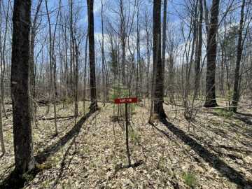 Hayward, WI: 0 White Oak Trail