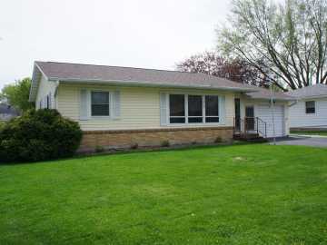 Mondovi, WI: 413 W Vine Street