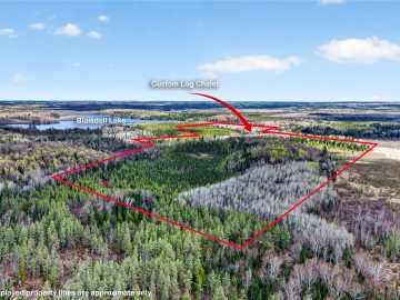 Winter, WI: 8225 N Blaisdell Lake Road