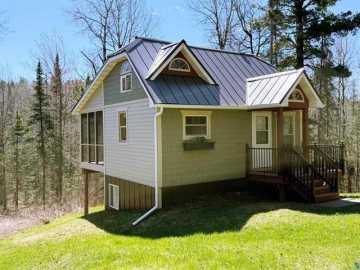 Iron River, WI: 77410 Kaukamo Road