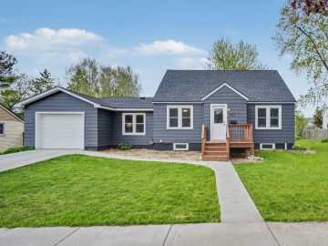Stanley, WI: 523 Madison Street