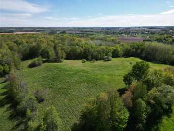 Dallas, WI: 56.889 acres Shale N Avenue