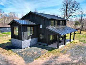 Iron River, WI: 64070 Bradfield Road