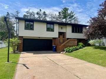 Rice Lake, WI: 1212 W Marshall Street