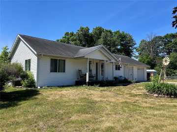 Wheeler, WI: E5102 1040th Avenue