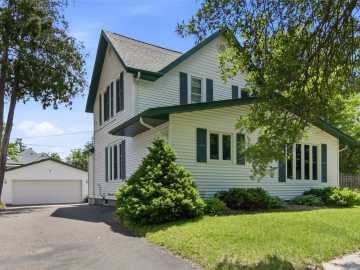 Rice Lake, WI: 28 W Stout Street