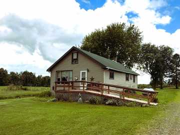 Sheldon, WI: N2737 E Grow Road