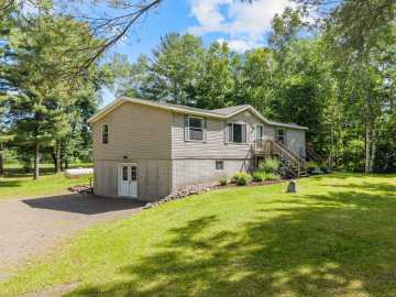 Cumberland, WI: 846 25 1/2 Avenue