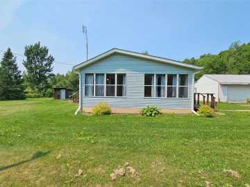 Couderay, WI: 4661 N Valesh Road
