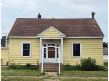 Chippewa Falls, WI: 24 S Grove Street
