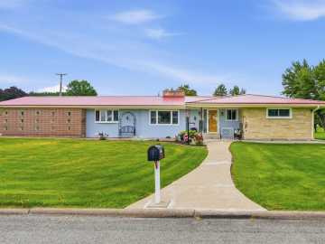 Whitehall, WI: 18139 Hopkins Street