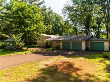 Colfax, WI: N8792 610th Street