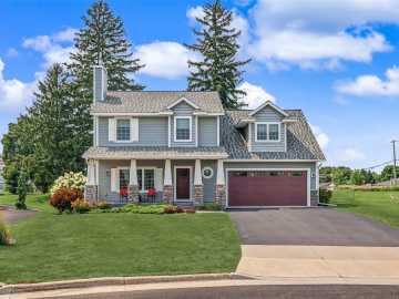 Altoona, WI: 1300 Whistling Straits Court