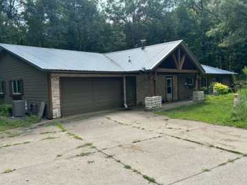 Menomonie, WI: E6854 420th Avenue