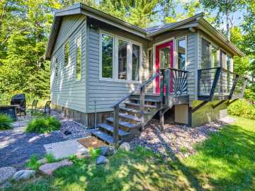 Cornucopia, WI: 23860 E Spirit Point Road