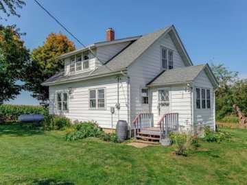 Elmwood, WI: W3290 County Road G 