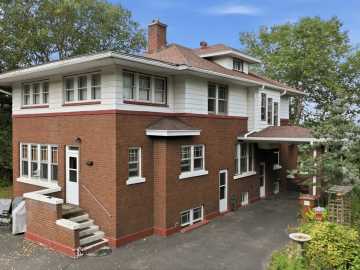 Durand, WI: 215 W Prospect Street