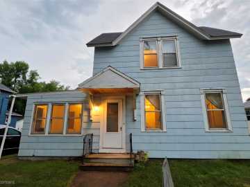 Eau Claire, WI: 2416 4th Street