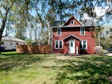 Cameron, WI: 509 W Poplar Avenue