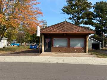 Spooner, WI: 214 Spruce Street
