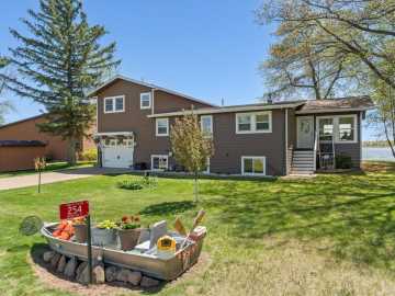 Clayton, WI: 254 Magnor Lake Court