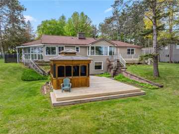 Rice Lake, WI: 604 Parkside Place