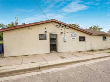 Cameron, WI: 109 N 6th Street