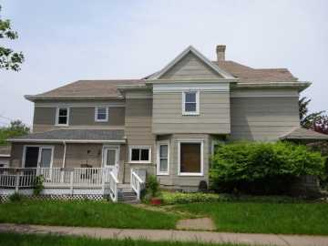 Superior, WI: 2332 E 7th Street