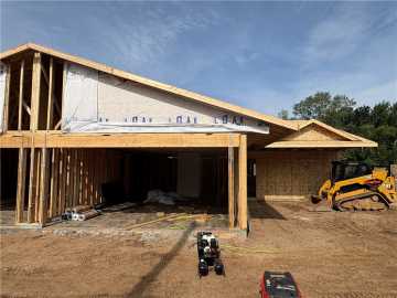 Eau Claire, WI: 1688 Dorret Road