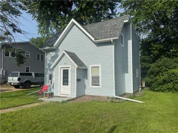 Menomonie, WI: 107 4th W Street