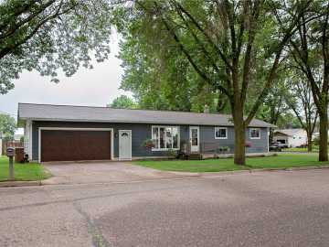 Bloomer, WI: 516 Priddy Street