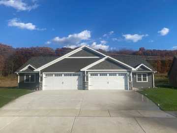 Eau Claire, WI: 5133 Maple Leaf Path