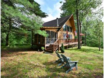 Danbury, WI: 29163 Treasure Island Trailway