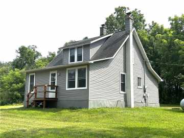 Hixton, WI: W16881 State Highway 121 