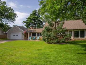 Ladysmith, WI: 109 Park E Avenue