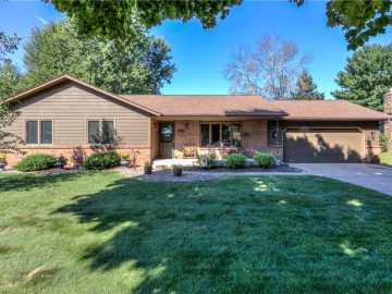 Eau Claire, WI: 3414 Sharon Drive
