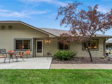 Cumberland, WI: 1563 Forest Street