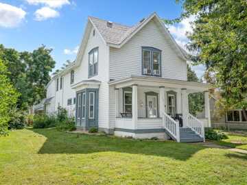 Eau Claire, WI: 527 W Grand Avenue