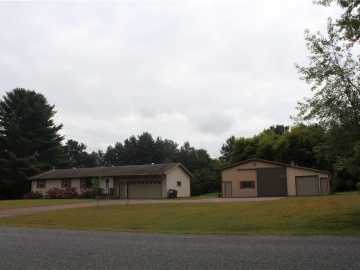 Fall Creek, WI: E13895 E Stelter E Road